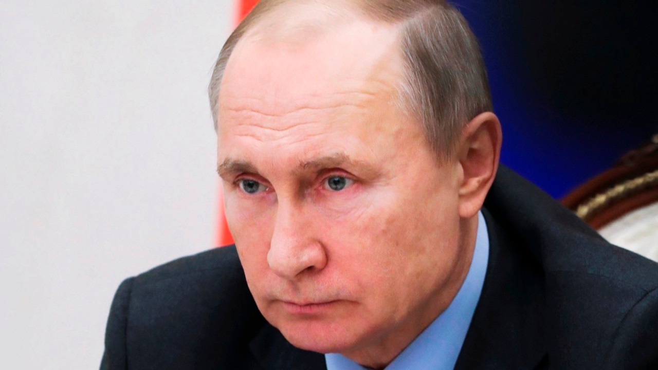 弗拉基米尔·普京 (Vladimir Putin) “被健康不佳的谣言包围”