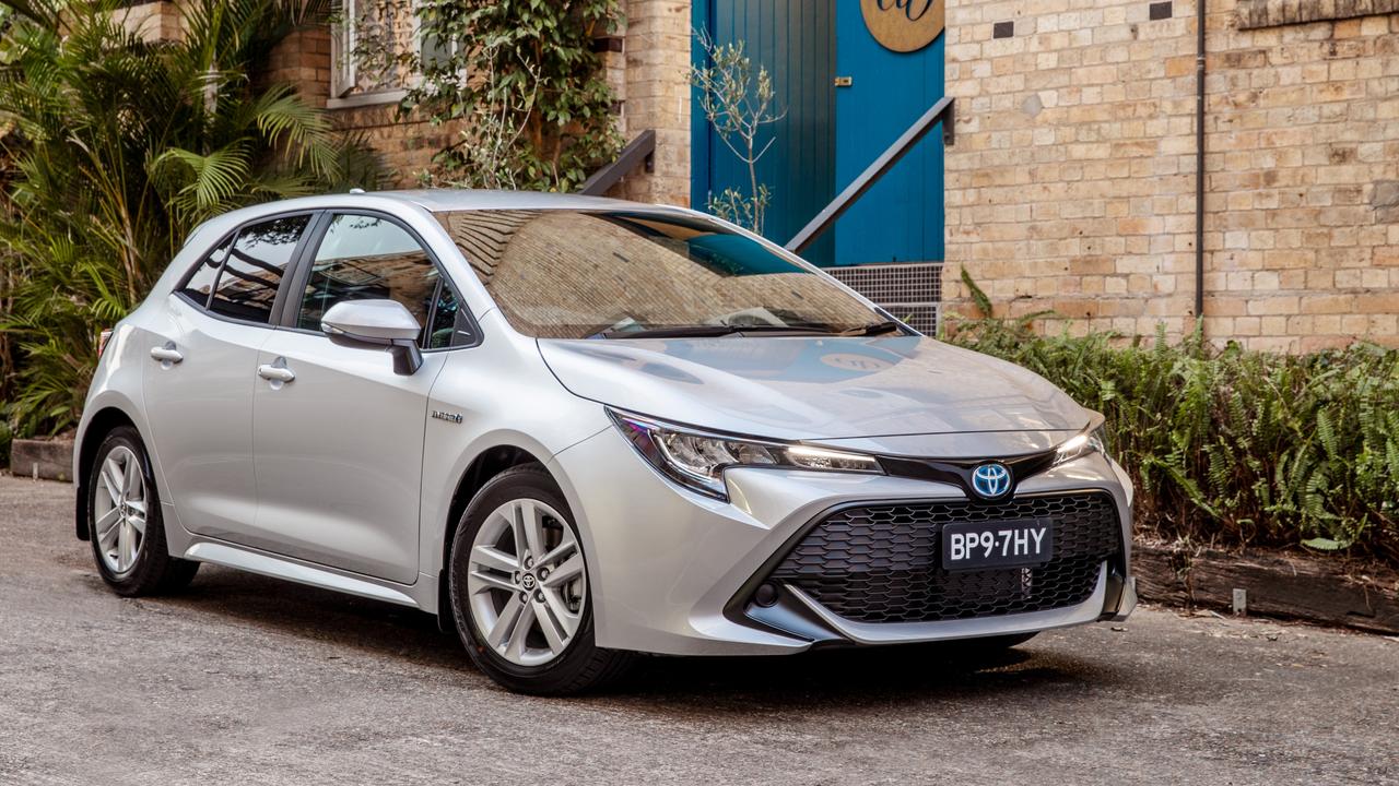 2021 toyota deals corolla hybrid hatchback