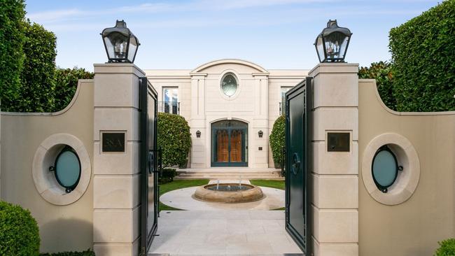 This Wentworth Rd, Vaucluse house sold for $62.75m