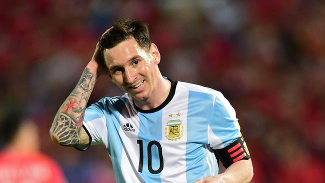 Messi sent signed Argentina jerseys to President Obama's daughters