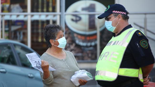 Border bedlam on the QLD/NSW border in Griffith St Coolangatta. Police and Emergency Services stop members of the public on the border for questioning. Picture Glenn Hampson