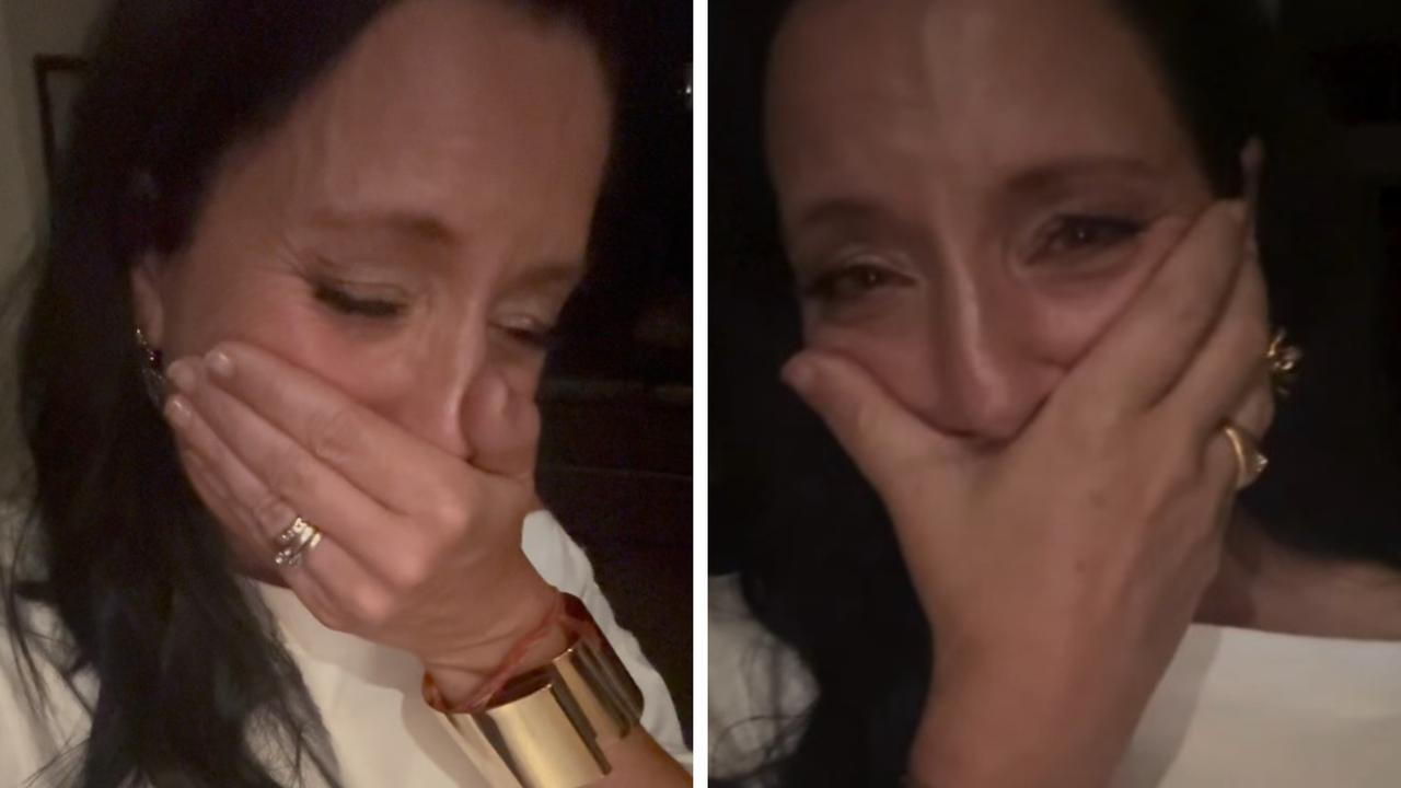 Aussie radio host sobs over taxi encounter