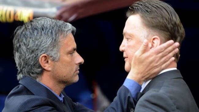 Jose Mourinho 1 Louis van Gaal 0