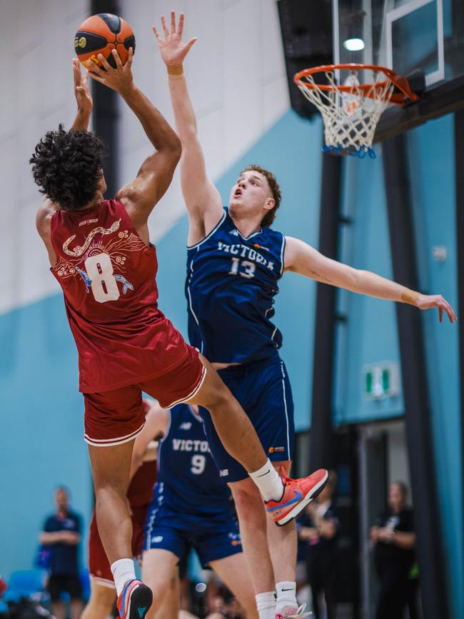 Austin Rapp tries to defend Roman Siulepa during the Under-20 Nationals boys gold medal match. Picture: Taylor Earnshaw