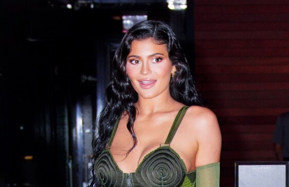 Kylie Jenner Bombshell Bra: Plastic Surgery, Makeup Or Real?