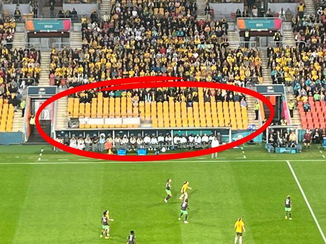 inside the suncorp stadium crowd for matildas