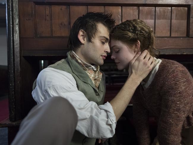 Douglas Booth and Elle Fanning in Mary Shelley.