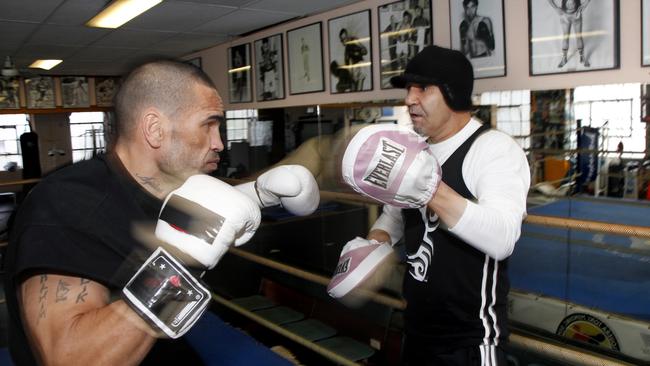 Anthony Mundine training with Jeff Fenech back in 2012.