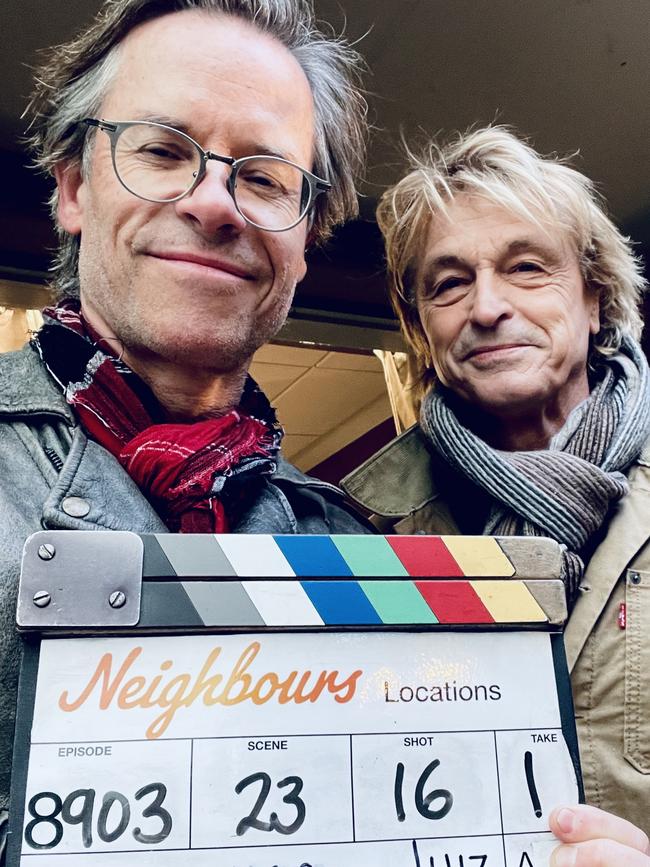 Guy Pearce has posted on Twitter about returning to the Nighbours set for a last goodbye.