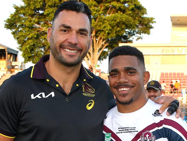 National Schoolboys Cup rugby league grand final between Ipswich SHS (white shirt) and Patrician Brothers Fairfield. Ryan James presents the Peter Sterling medal to Gabriel Satrick  - Redcliffe 14th September 2022 Picture David Clark