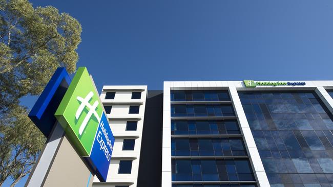 Fund manager Pro-invest is readying to offload one of the largest hotel portfolios to ever hit the block, with the eight Holiday Inn Express hotels expected to reap about $800m.