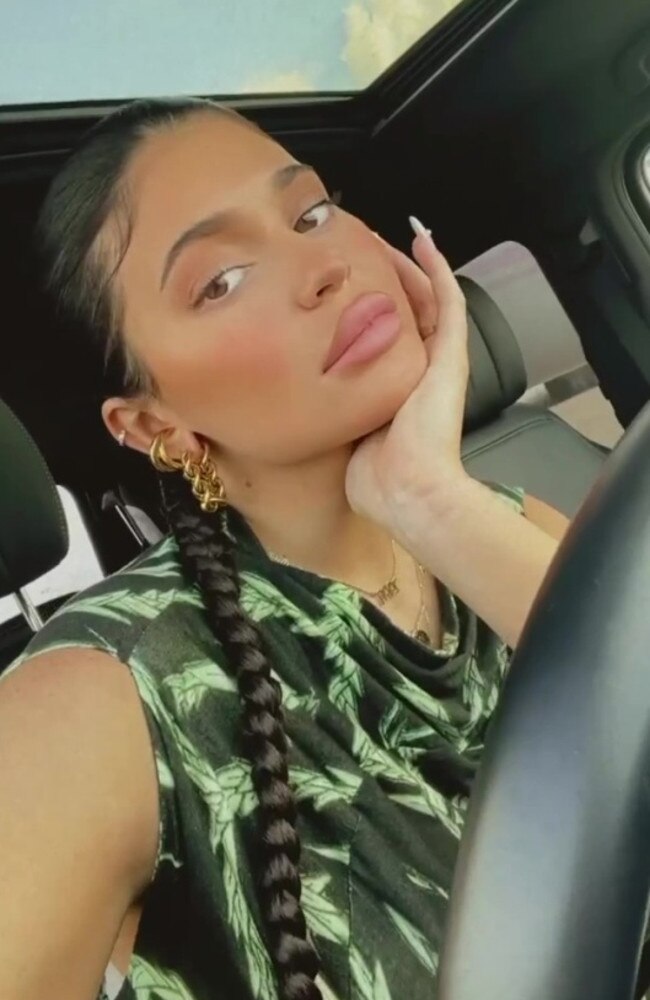 She usually has dramatic, long nails. Picture: Instagram/KylieJenner