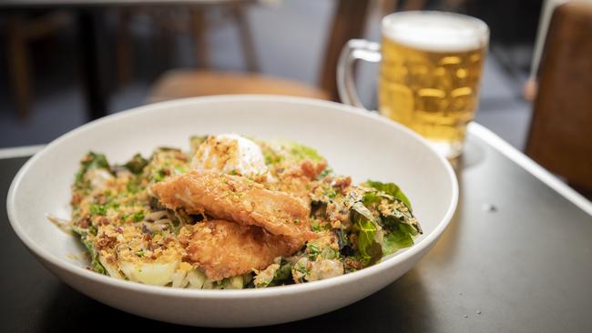 Tassie's Best Pub Lunch. Head Chef Dayal Patel with the New Sydney's take on Caesar Salad. Picture: RICHARD JUPE