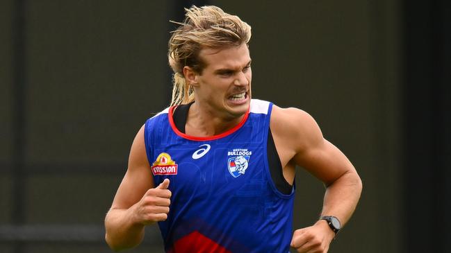 MELBOURNE, AUSTRALIA - NOVEMBER 27: Bailey Smith of the Bulldogs wins the 2km time trial during a Western Bulldogs AFL training session at Whitten Oval on November 27, 2023 in Melbourne, Australia. (Photo by Morgan Hancock/Getty Images)