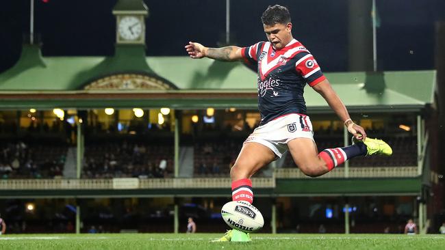 Roosters' Latrell Mitchell scores another two points at the SCG. Picture. Phil Hillyard