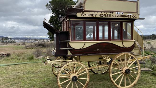 The horse-drawn Sydney omnibus.