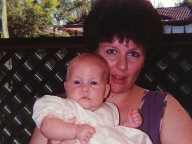 Kathleen Folbigg with her baby daughter Sarah.
