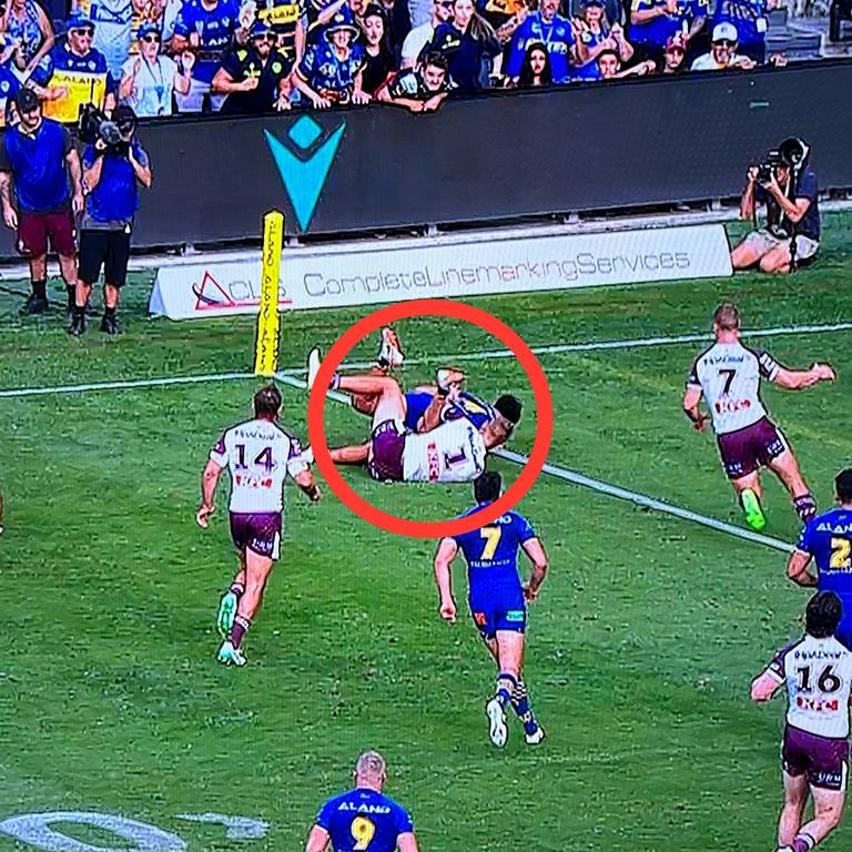 Tom Trbojevic nearly pulled off a great tackle despite being out of position. NRL Imagery