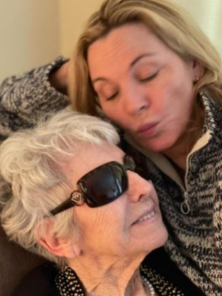 The actress included a slideshow of images with her mother, including a few throwback photos. Picture: Instagram/Kim Cattrall