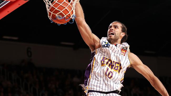 Kings close in on ex-MVP as Boomer puts NBL on alert