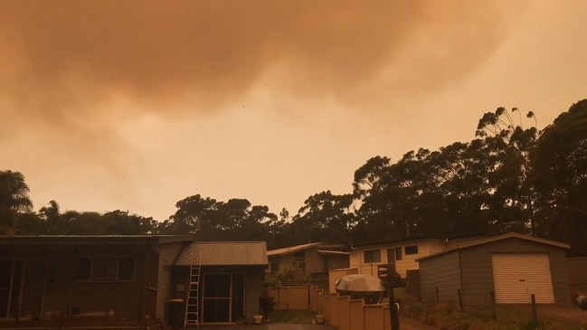 RAW: Smoke fills sky as fire rages near Lake Tabourie property