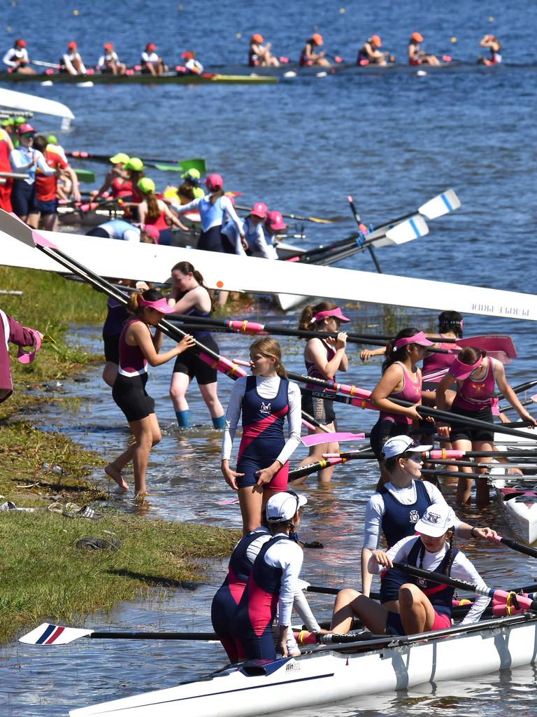 Picture gallery Queensland Schoolgirl Rowing Association picture