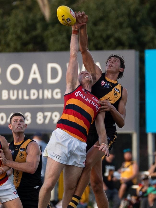 Harrison Ramm spoils. Picture: Gordon Anderson/Glenelg FC