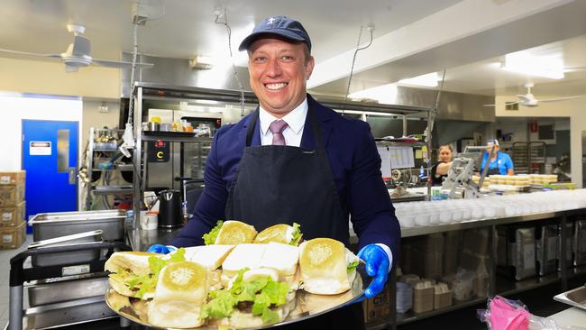 Premier Steven Miles campaigning at Meals on Wheels at Barlow Park in Cairns. Picture: Adam Head