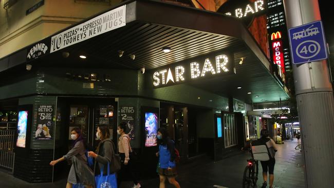 Nightclubs will be forced to close until January 27 as the NSW government attempts to slow the spread of Omicron. Picture: AAP Image/Steven Saphore