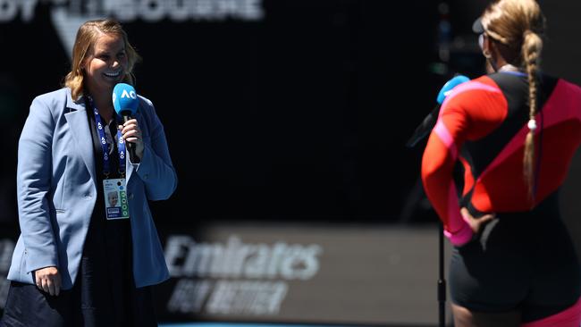 Jelena Dokic interviews Serena Williams at the Australian Open. (Photo by Matt King/Getty Images)