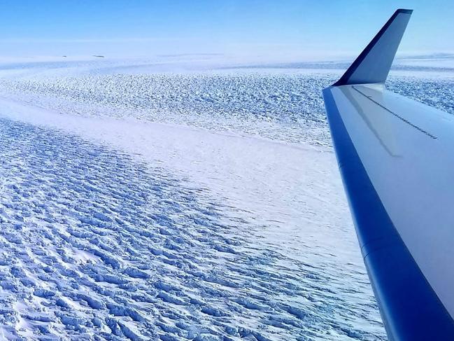 TOPSHOT - This NASA handout photo obtained March 29, 2020 shows  ripples in the surface of Denman Glacier in East Antarctica that throw shadows against the ice. - The glacier is melting at a faster rate now than it was from 2003 to 2008. The glacier retreated 3.4 miles (5.4 kilometers) from 1996 to 2018, according to a new study by scientists at NASA's Jet Propulsion Laboratory and the University of California, Irvine. (Photo by Handout / NASA / AFP) / RESTRICTED TO EDITORIAL USE - MANDATORY CREDIT "AFP PHOTO /NASA/HANDOUT " - NO MARKETING - NO ADVERTISING CAMPAIGNS - DISTRIBUTED AS A SERVICE TO CLIENTS