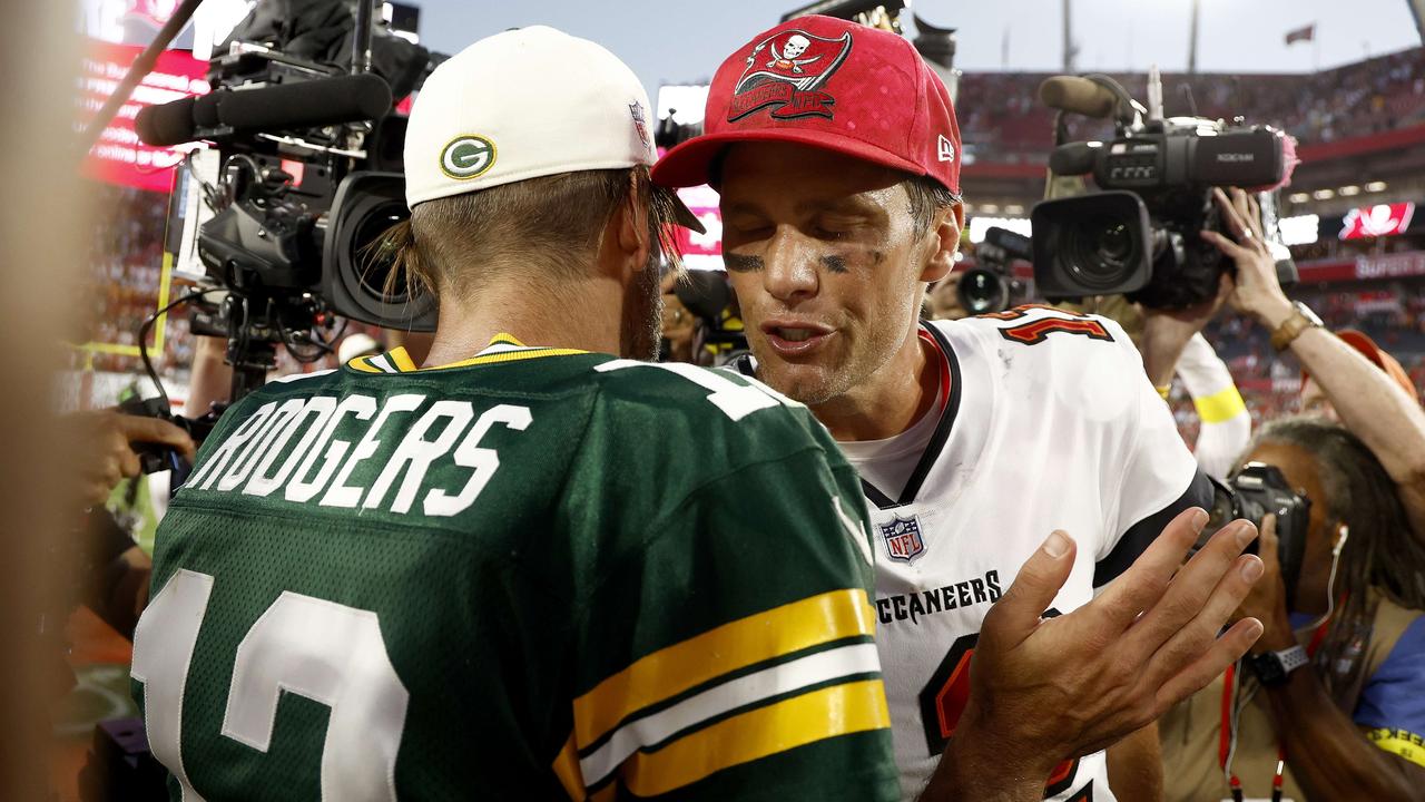 Buccaneers held meeting over Aaron Rodgers' Jumbotron claim