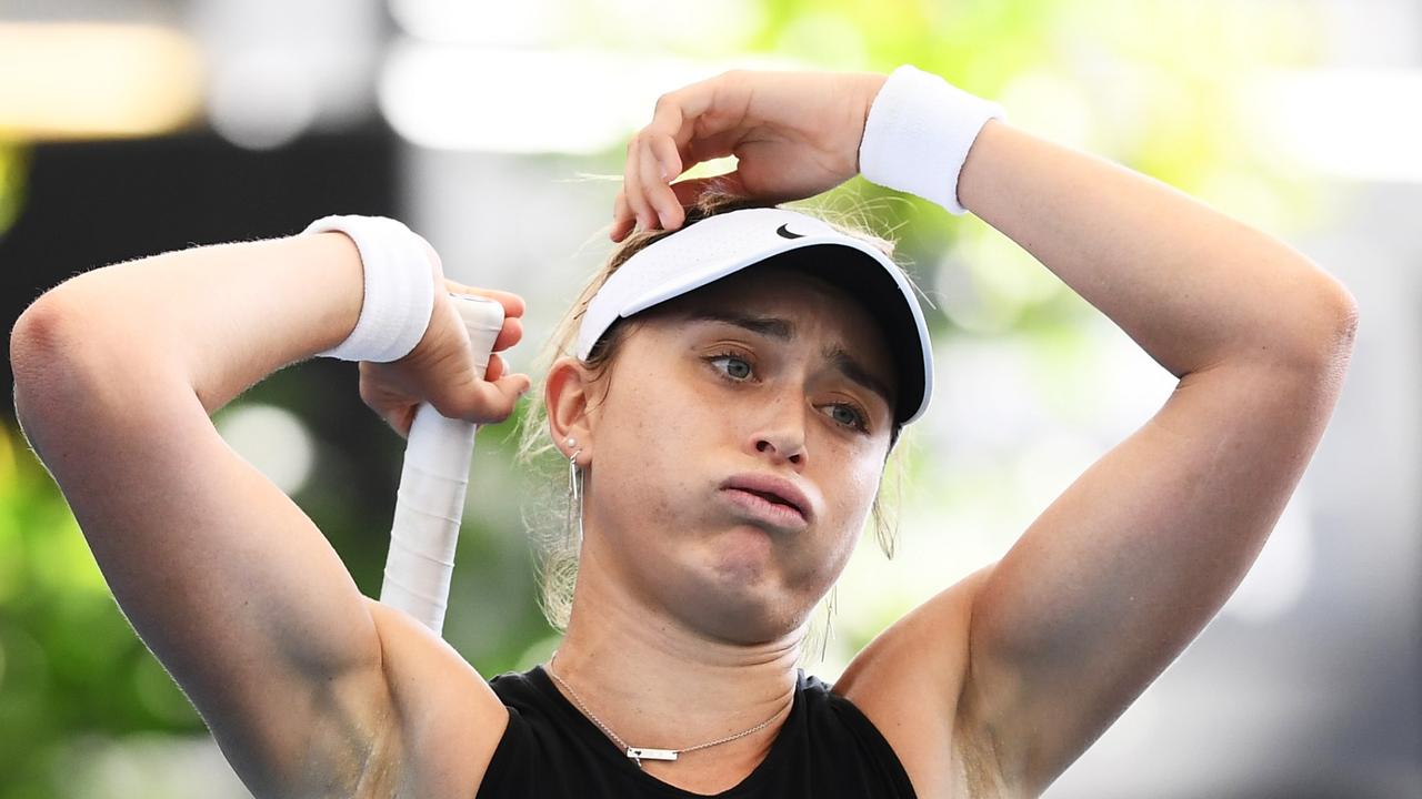 ADELAIDE, AUSTRALIA – JANUARY 12: Paula Badosa of Spain celm Beatriz Haddad Maia of Brazil during day four of the 2023 Adelaide International at Memorial Drive on January 12, 2023 in Adelaide, Australia. (Photo by Mark Brake/Getty Images)