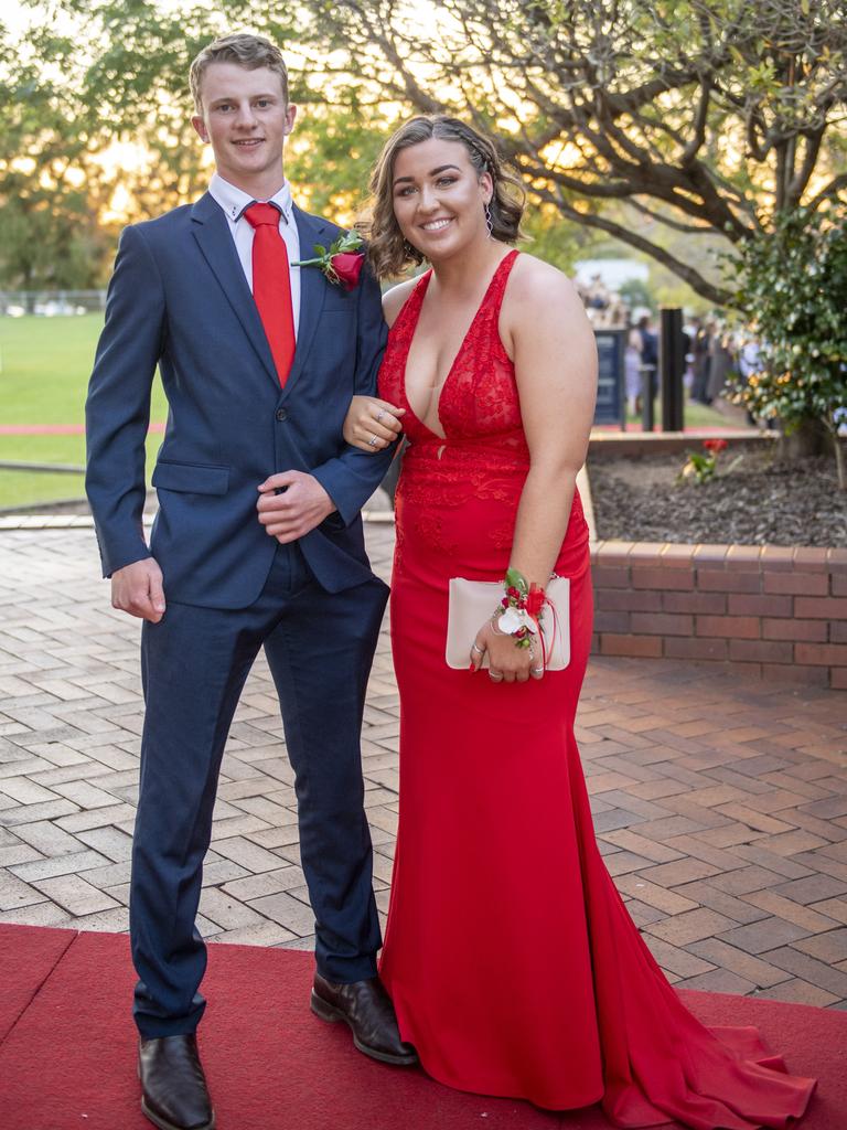 Toowoomba School Formal Photos: Fairholme College Formal 2021 