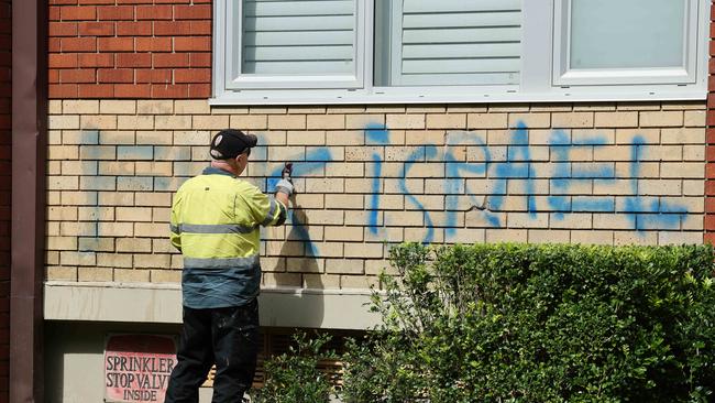 Apartment block on Fullerton Street in Woollahra that was damaged. Picture: Tim Hunter.