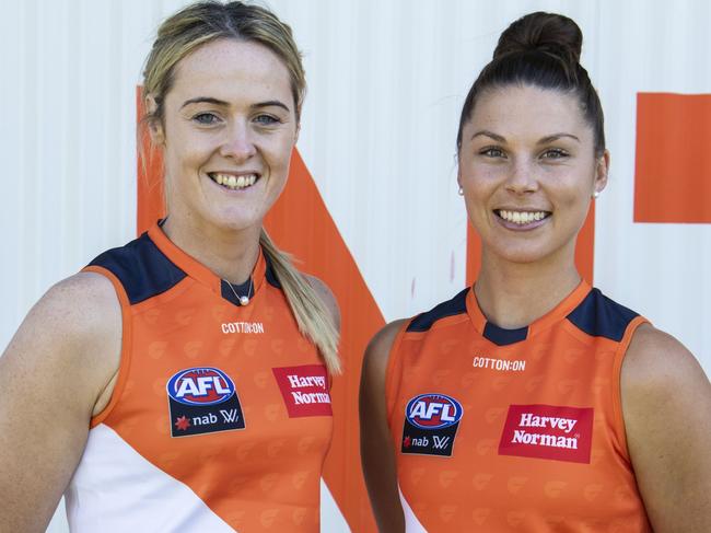 AFLW SigningsThey are of Giants AFLW recruits Taylah Davies and Evonne BonnerEvonne is the blonde and from Ireland and Taylah the brunette who played netball for GWS Coach is Alan Mcconnell