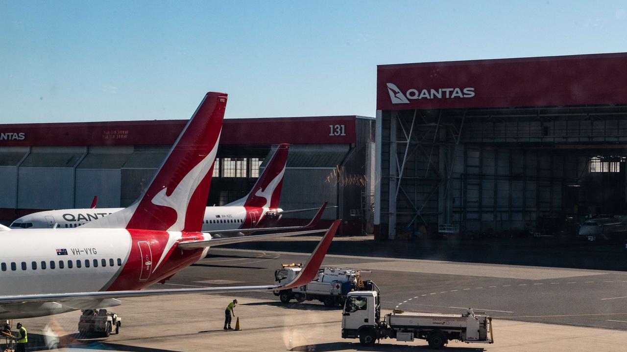 Qantas has launched its latest double status credit or double Qantas points offer. NCA NewsWire / Flavio Brancaleone