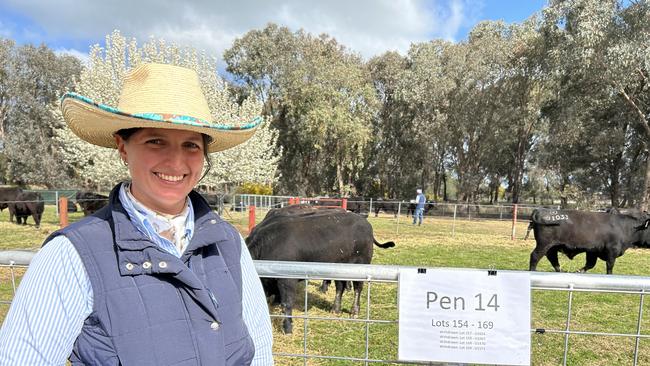 Anika Hatty of Matong, NSW inspects bulls at Rennylea Angus on-property sale at Culcairn. Picture: Nikki Reynolds