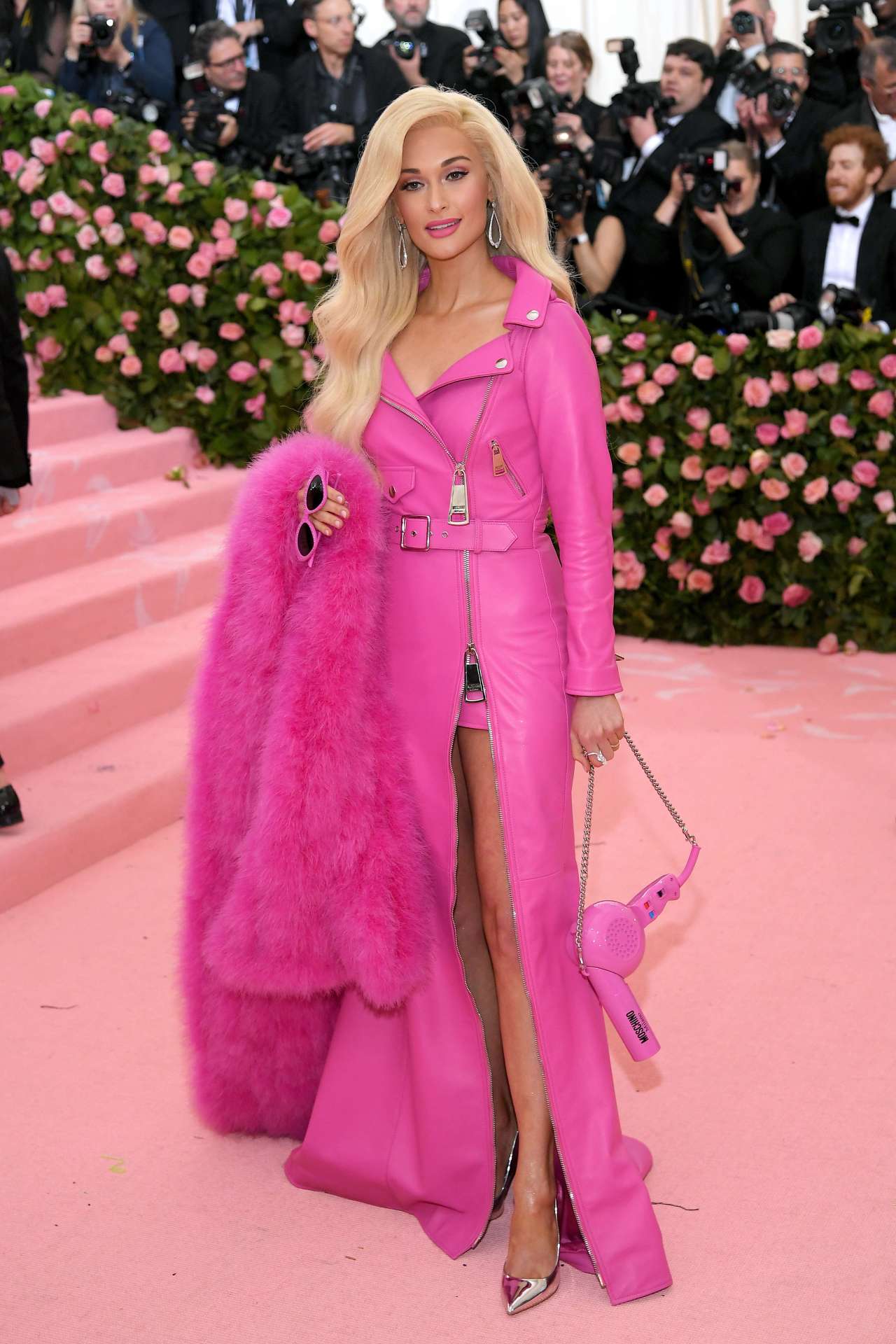 moschino barbie met gala