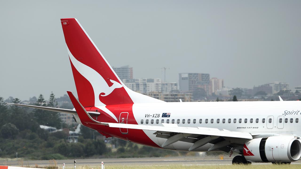 Qantas is calling on stood down workers to sign a petition calling for a common definition of a COVID-19 ‘hotspot’ to be used when making border closures. Picture: Cameron Spencer/Getty Images