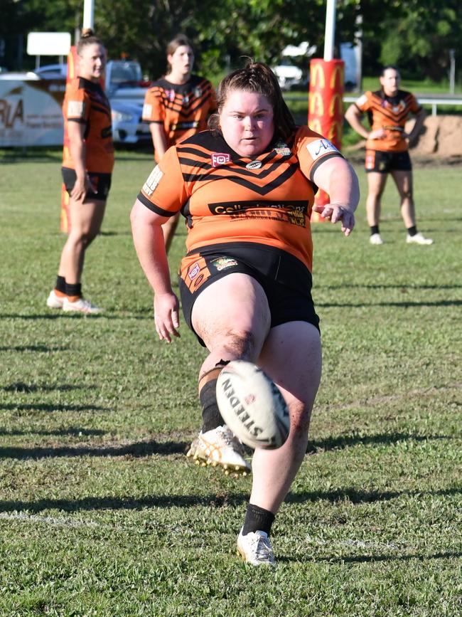 The Herbert River Crushers Women’s team drew 20-20 with Townsville Brothers in a hard-fought contest in Ingham on Saturday. Picture: Cameron Bates
