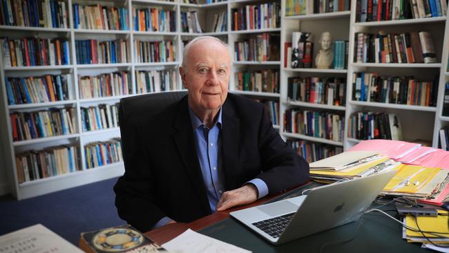 ‘It’s very important that … the reader never completely knows where you’re coming from’ … Australia’s doyen of journalism, Paul Kelly in his Sydney study. Picture: John Feder