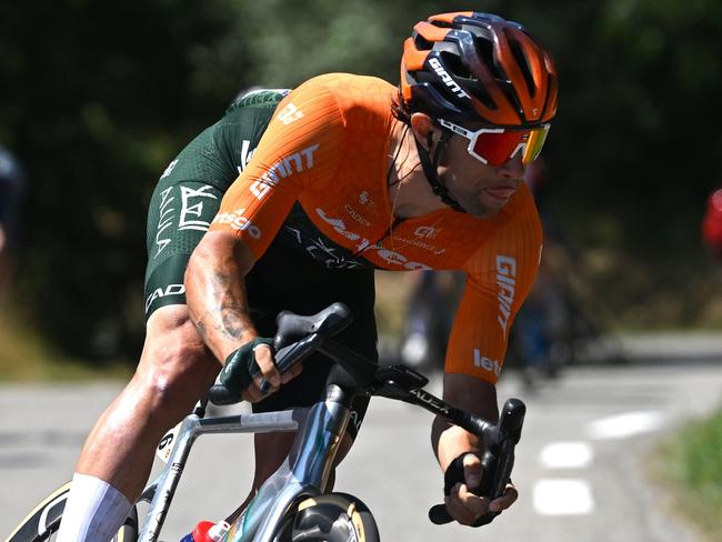 BARCELONNETTE, FRANCE - JULY 18: Michael Matthews of Australia and Team Jayco AlUla competes in the breakaway during the 111th Tour de France 2024, Stage 18 a 179.5km stage from Gap to Barcelonnette 1134m / #UCIWT / on July 18, 2024 in Barcelonnette, France. (Photo by Dario Belingheri/Getty Images)