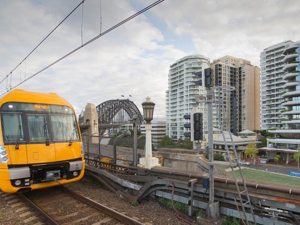 Sydney rail staff allowed to wear shorts again