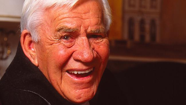 Former Collingwood legend Lou Richards. Picture: Getty Images