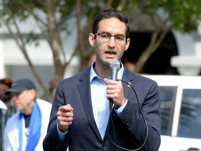 MELBOURNE, AUSTRALIA - NewsWire Photos DECEMBER 08, 2024: Josh Burns, Member for Macnamara, speaks at a vigil near the Adass Israel Synagogue of Melbourne after it was destroyed by fire on Friday. Picture: NewsWire / Andrew Henshaw