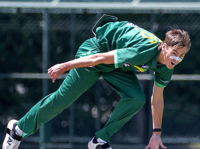 VSDCA 2022-23: Box Hill v Spotswood at Box Hill City Oval, December 10,2022.  Jackson Wadden of Spotswood bowling.Picture : George Salpigtidis