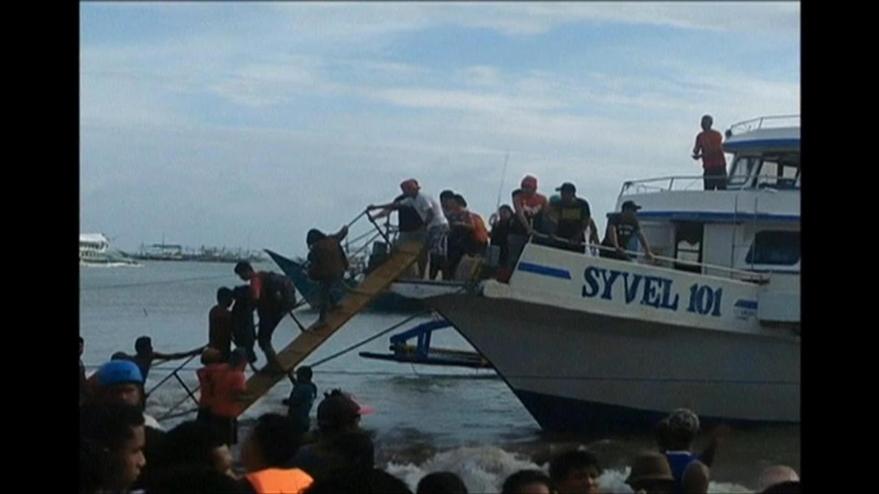 Four Dead As Ferry Capsizes Off Philippines Sky News Australia 7190