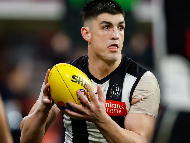 MELBOURNE, AUSTRALIA - SEPTEMBER 07: Brayden Maynard of the Magpies in action during the 2023 AFL First Qualifying Final match between the Collingwood Magpies and the Melbourne Demons at Melbourne Cricket Ground on September 07, 2023 in Melbourne, Australia. (Photo by Dylan Burns/AFL Photos via Getty Images)