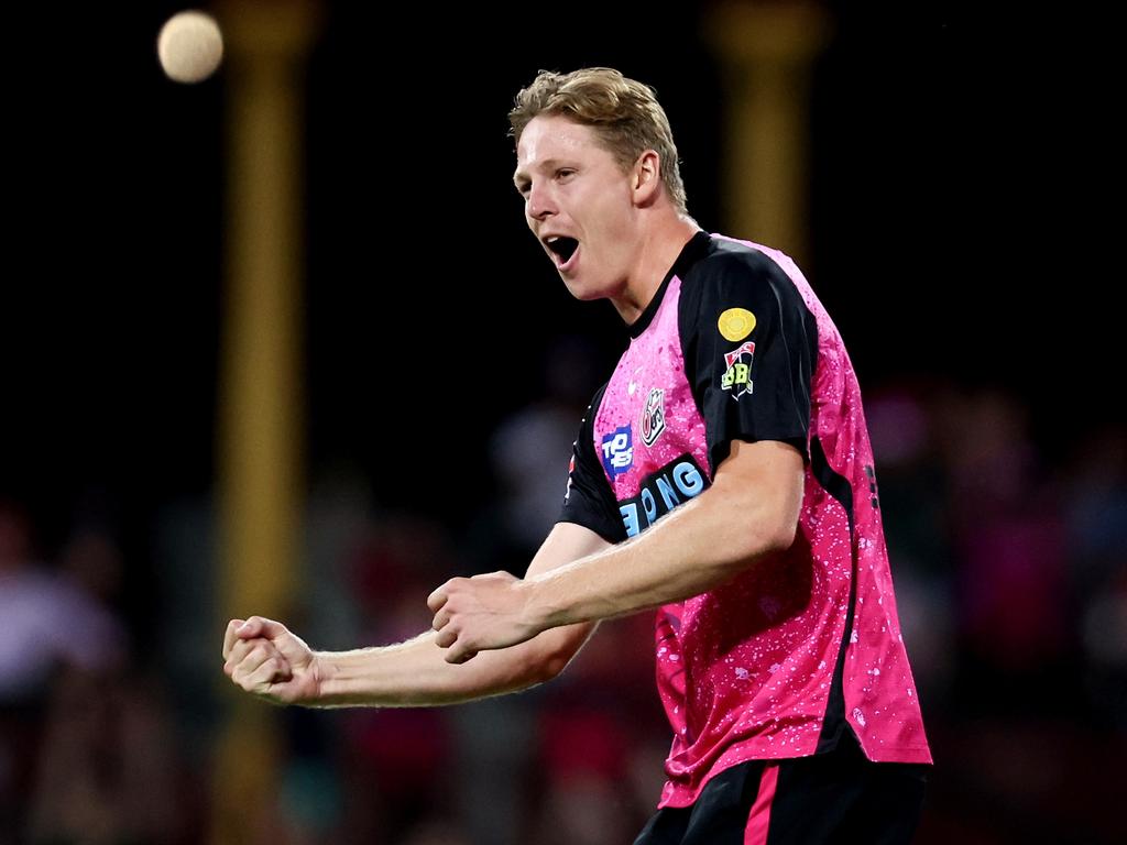 Jack Edwards bowled four overs and opened the batting for the Sixers in the BBL13 final. Picture: Brendon Thorne/Getty Images